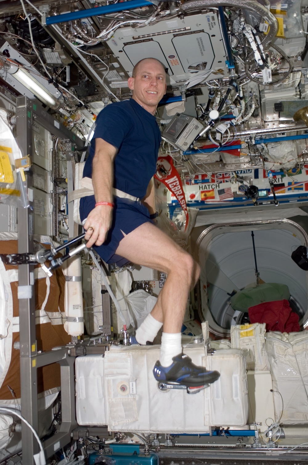 FE Anderson exercising on the CEVIS during STS-118/Expedition 15 Joint Operations
