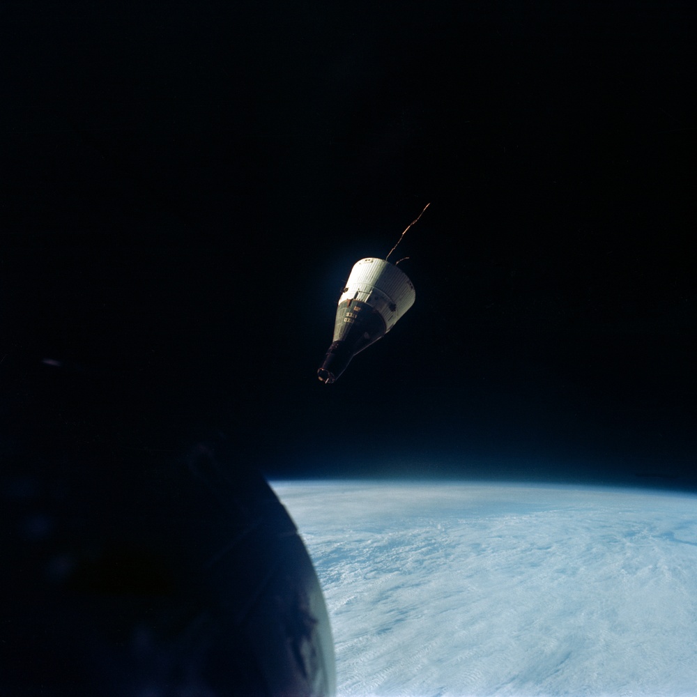 Gemini VI Mission Image - Rendezvous with Gemini VII