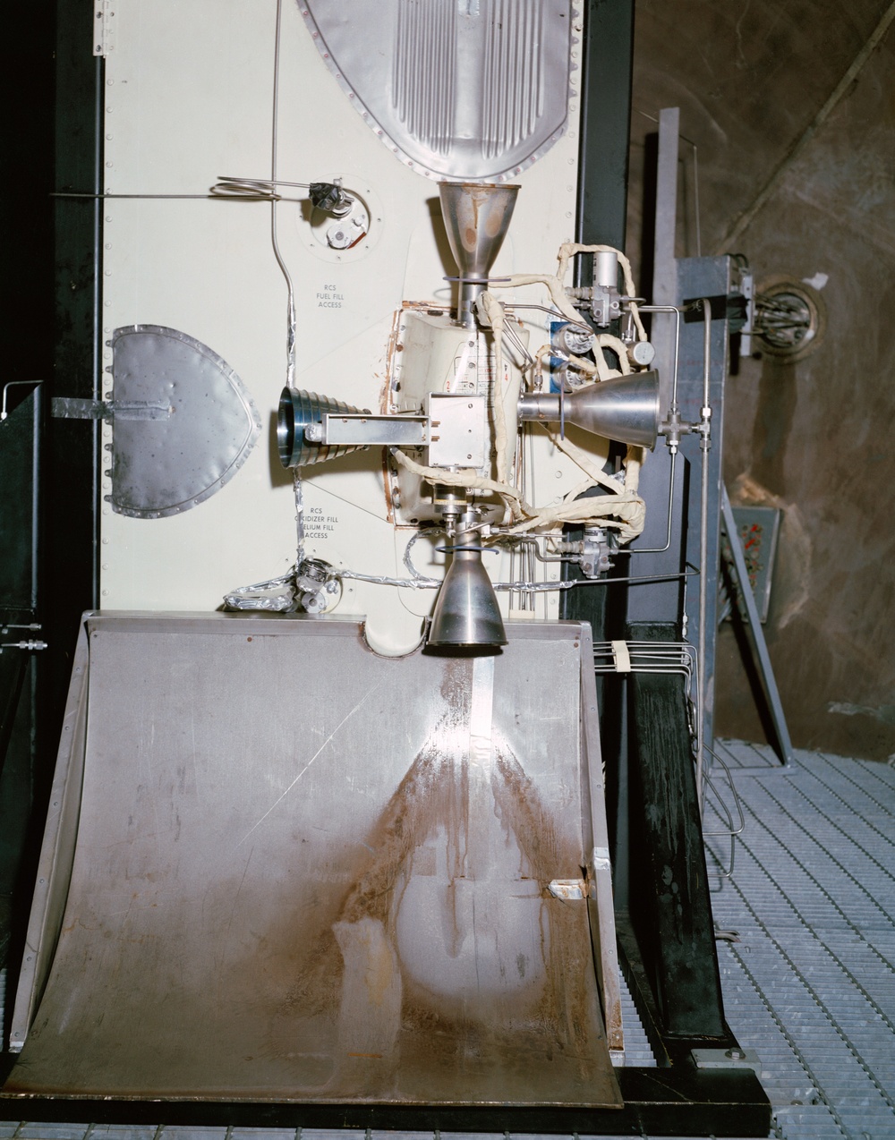 Photo's of Apollo SM RCS Quad Panel B.