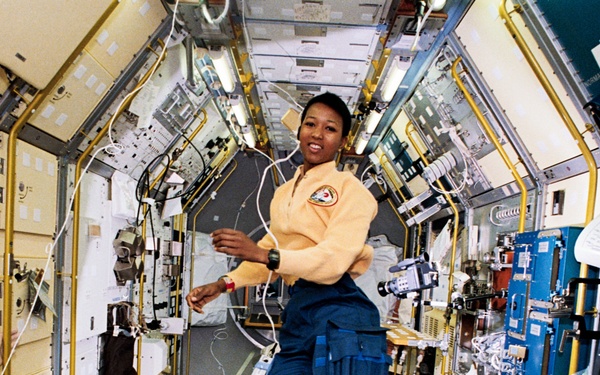 MS Mae Jemison in SLJ