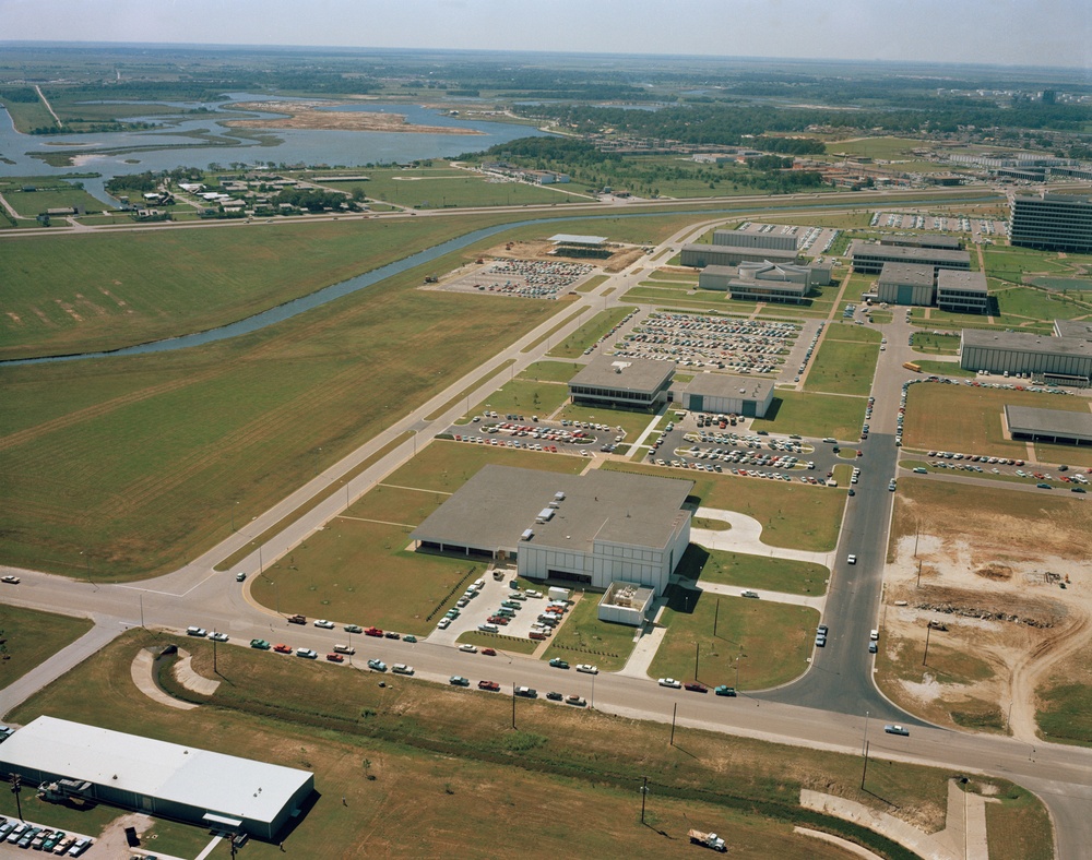 BLDG. 37 - MSC - LUNAR RECEIVING LABORATORY