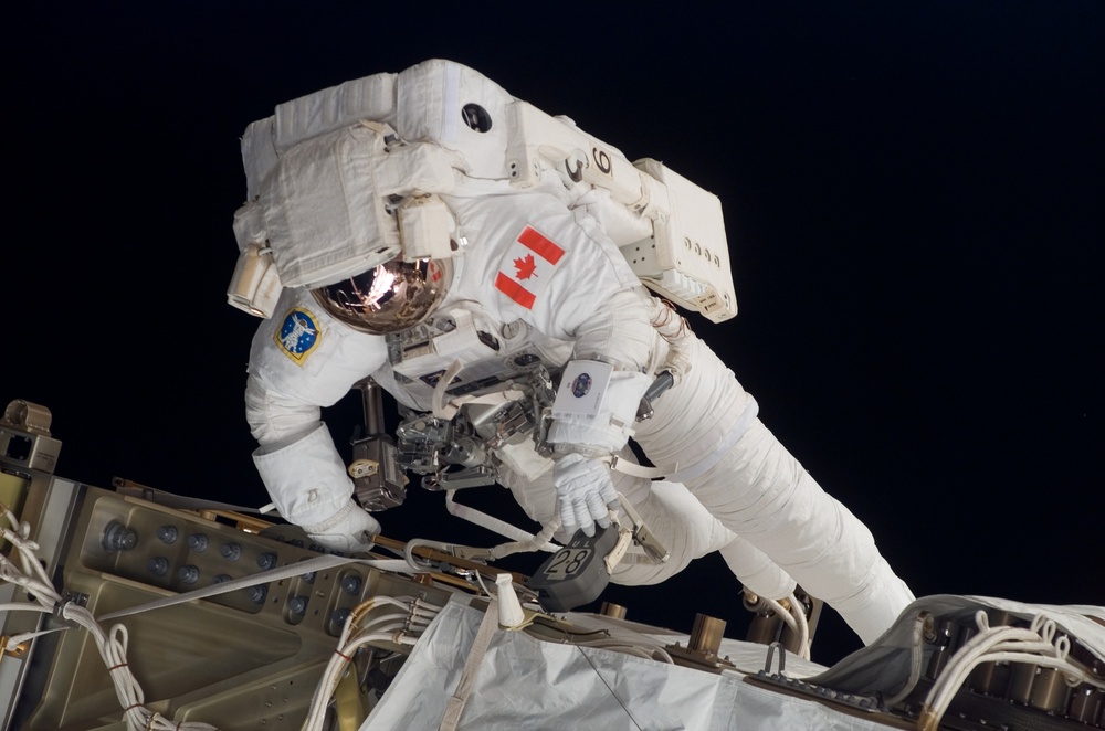 View of Williams on EVA 1 during STS-118/Expedition 15 Joint Operations