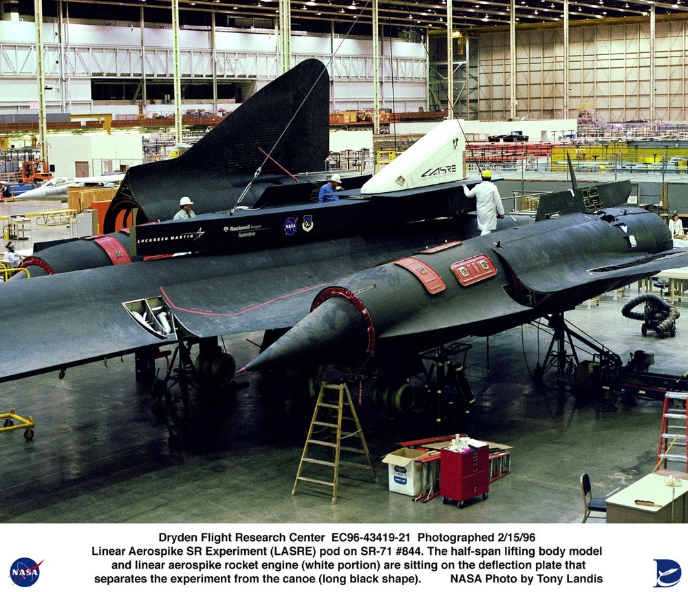 LASRE pod being mated to SR-71