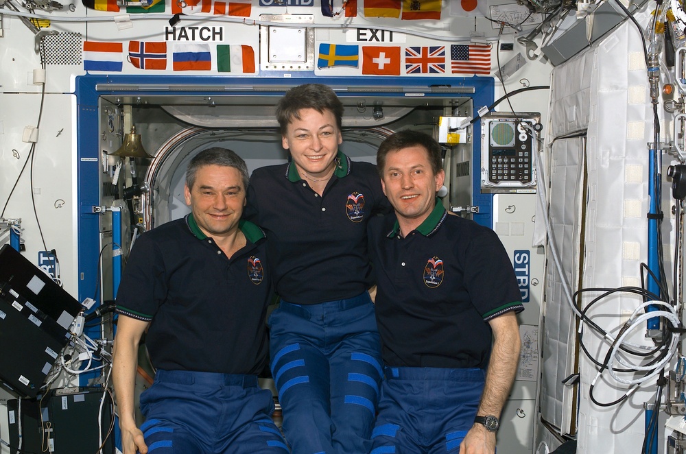 Expedition Five Crewmembers In-flight Crew Portrait in the U.S. Laboratory during STS-113 11A