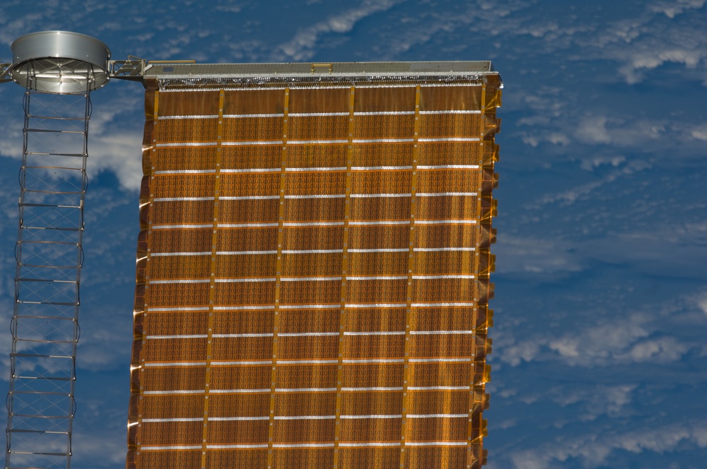 Fly-around view of the ISS by the STS-127 crew