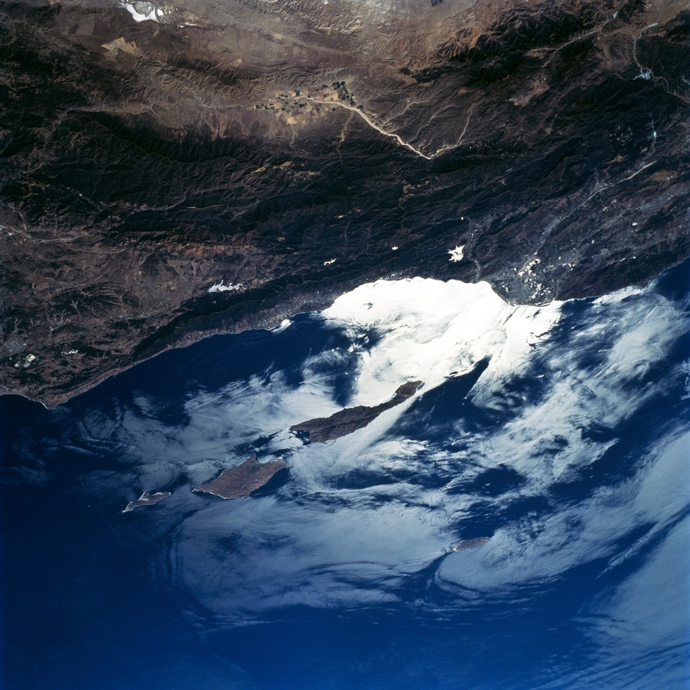 Earth observations during STS-68