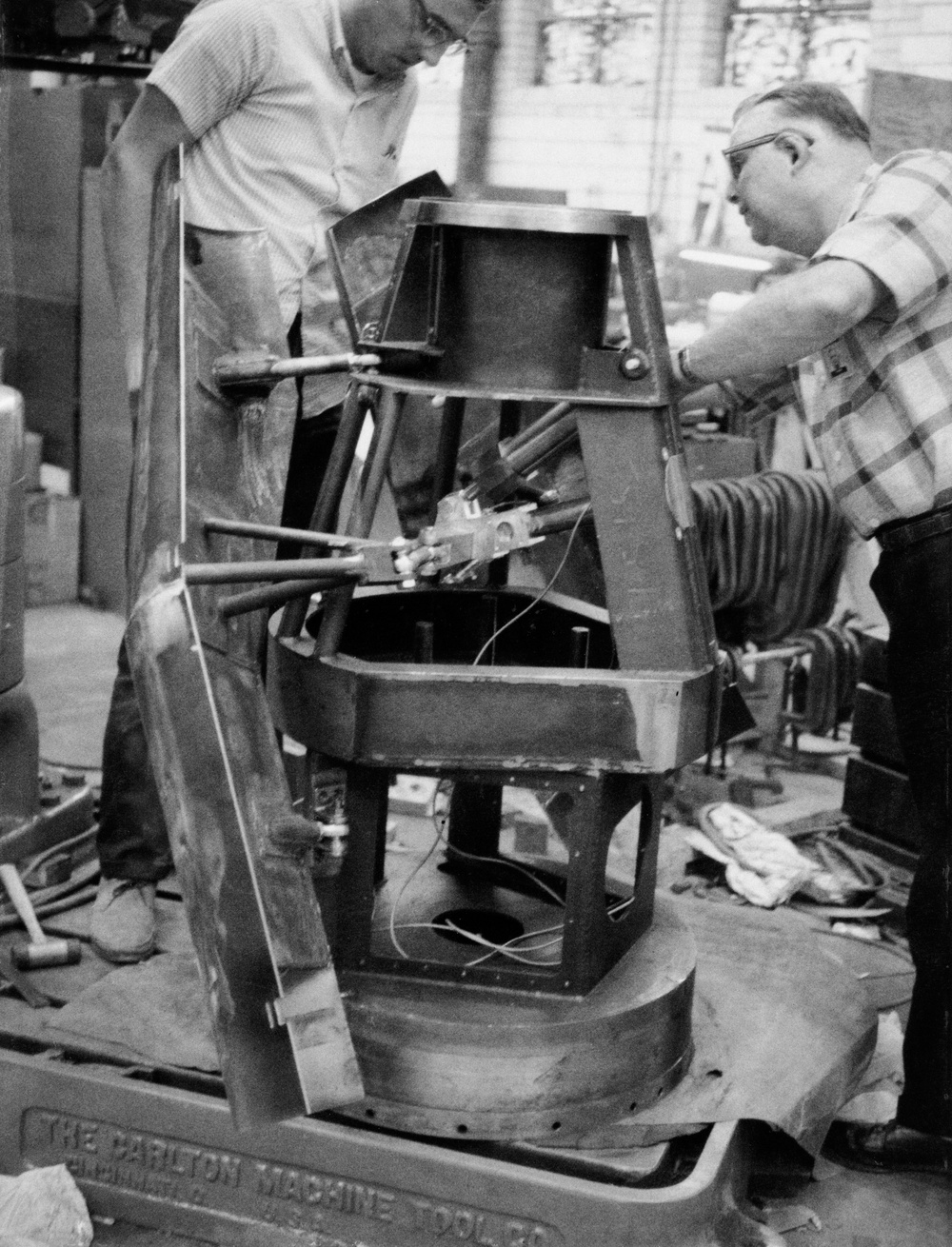 COPY-APOLLO HARDWARE LAUNCH ESCAPE SYSTEM