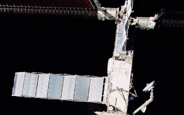 View of the ISS taken during final flyaround of STS-100