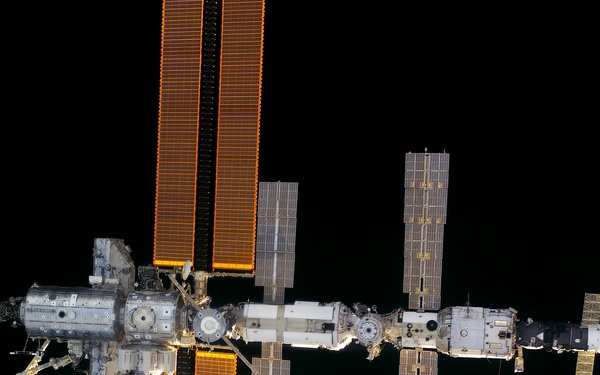 Flyaround view of ISS nadir sides