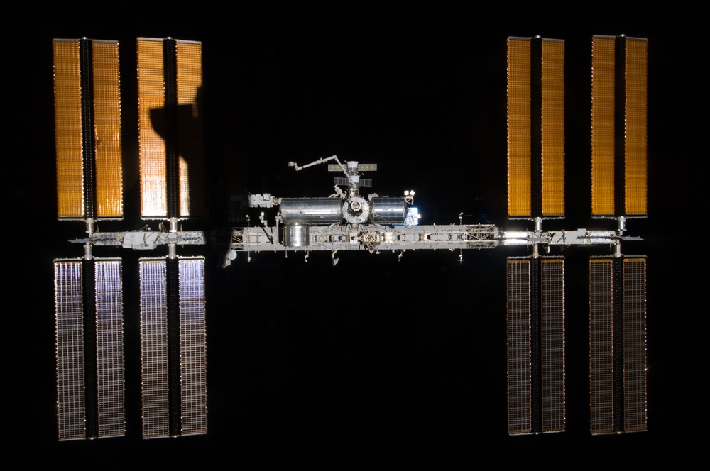 Fly-around view of the ISS by the STS-127 crew