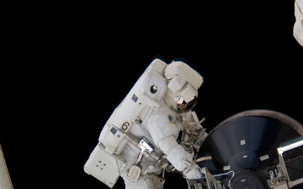 View of MS Williams transporting the new CMG to the ESP2 during EVA 2