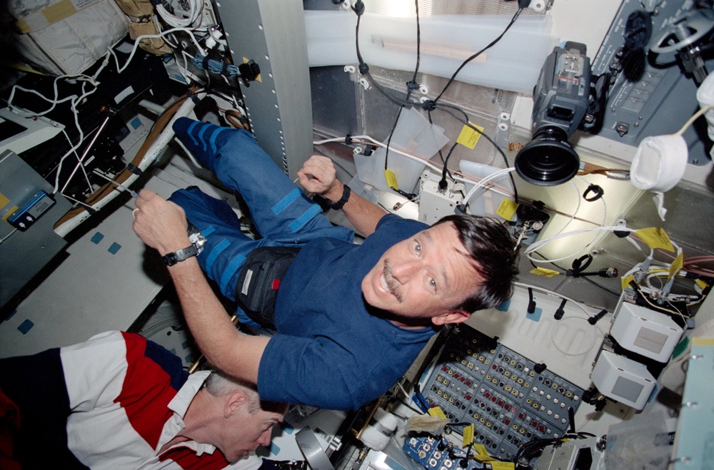 Horowitz in the middeck