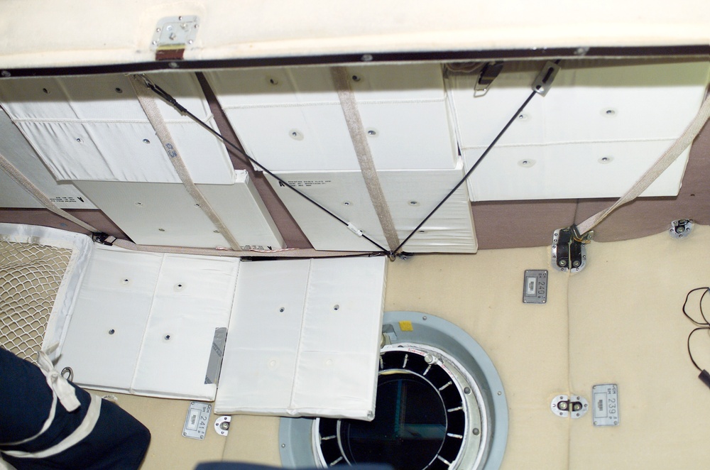 View of a sleep compartment in Zvezda taken during STS-108's visit to the ISS