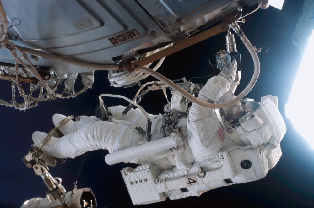 MS Walheim uses a PGT during the first EVA of STS-110