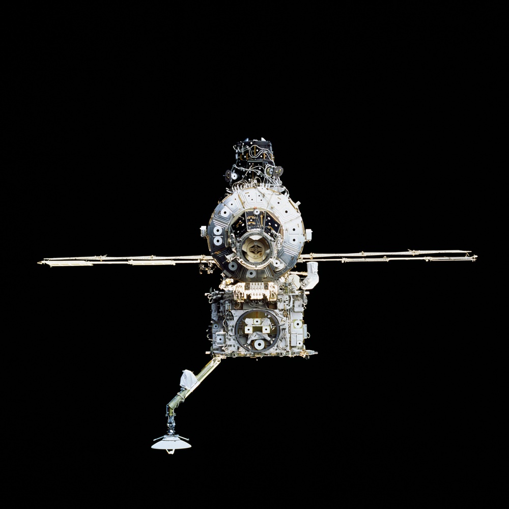 Post-undocking view of ISS during STS-92 showing new Z1 truss