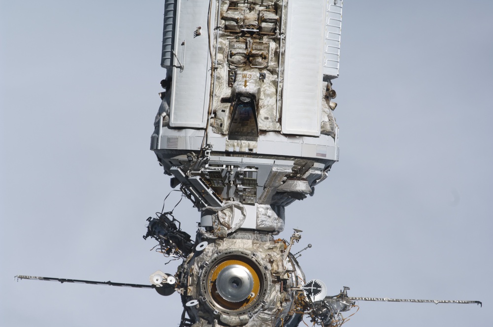 Fly-around view of the ISS by the STS-127 crew