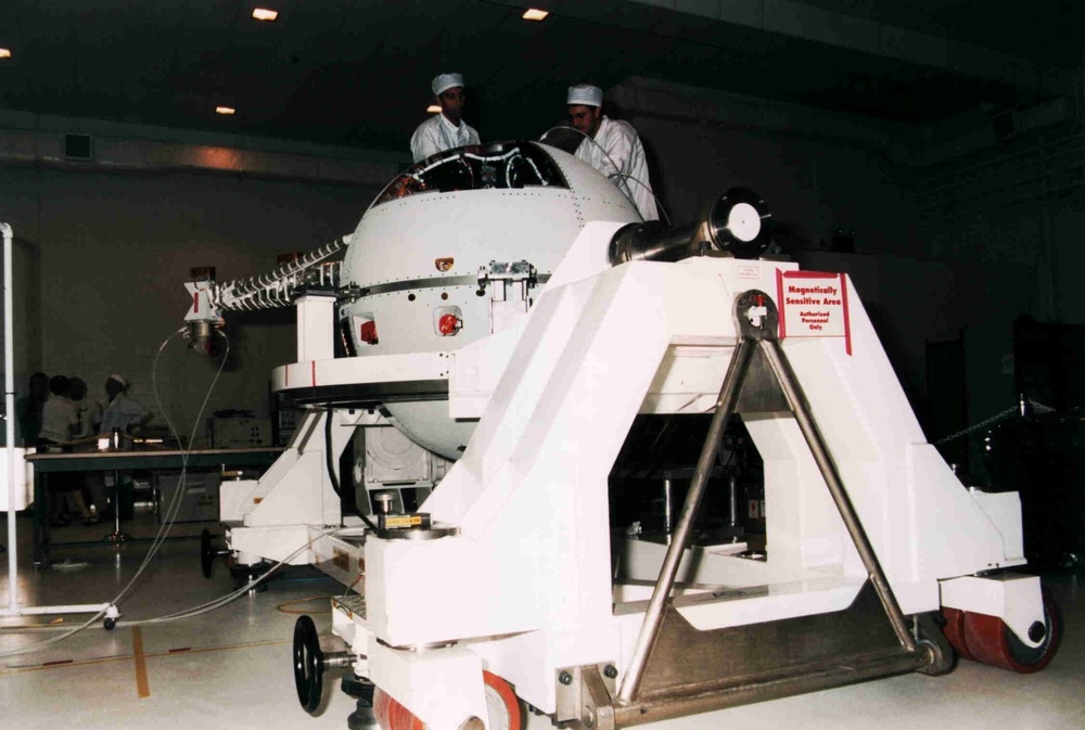 Italian aerospace company Alenia prepare TSS-1R in O&amp;C