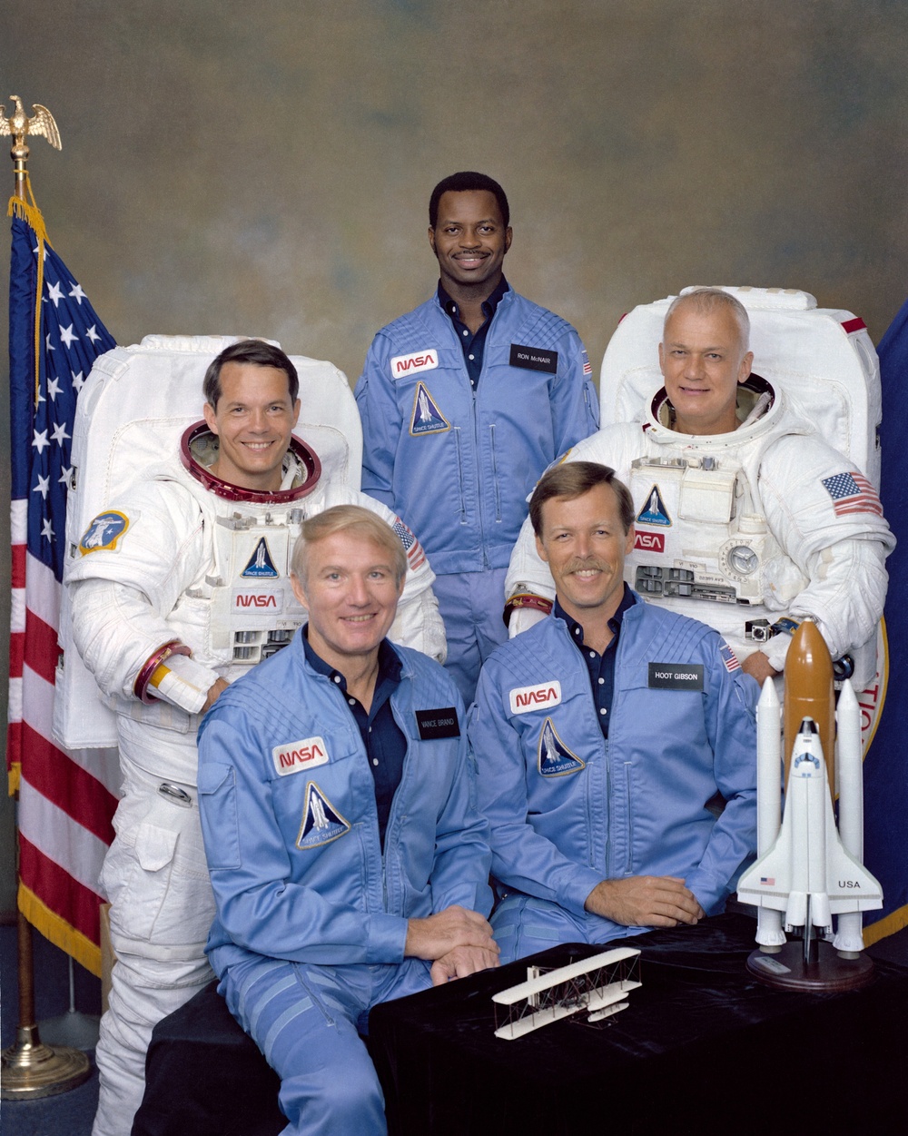 CREW PORTRAIT - SPACE SHUTTLE MISSION 41B