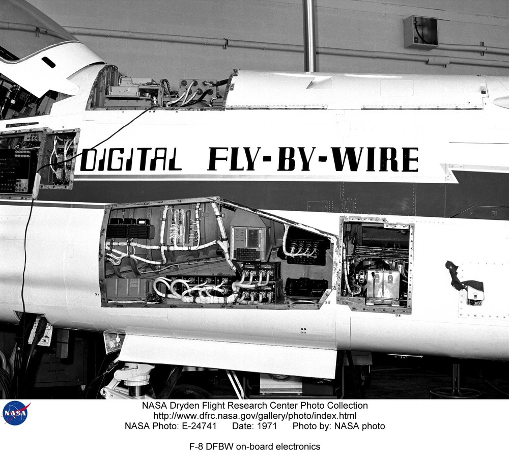 F-8 DFBW on-board electronics