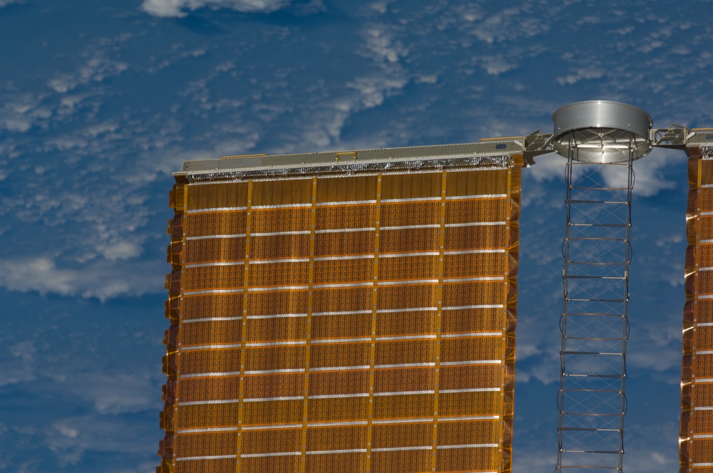 Fly-around view of the ISS by the STS-127 crew