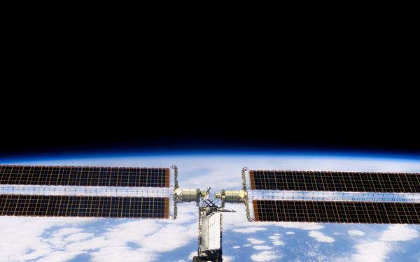 View of the ISS taken during final flyaround of STS-100