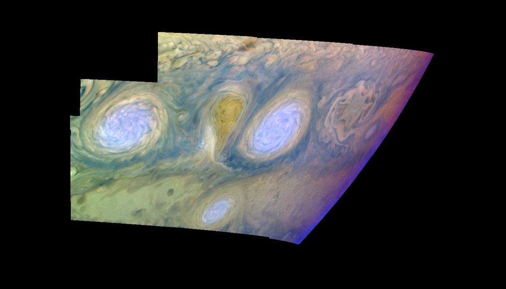 Jupiter's long-lived White Ovals in False Color (Time Set 4)