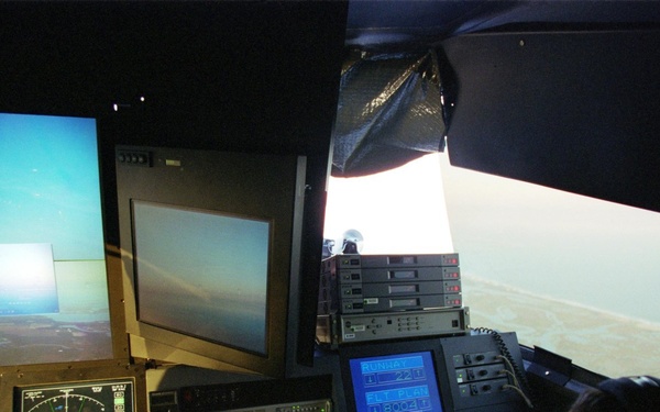 Total In-flight Simulator (TIFS) FL5 photo series