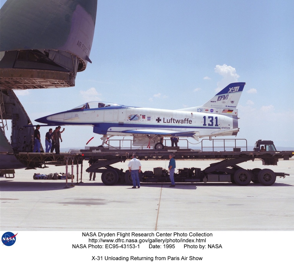 X-31 Unloading Returning from Paris Air Show
