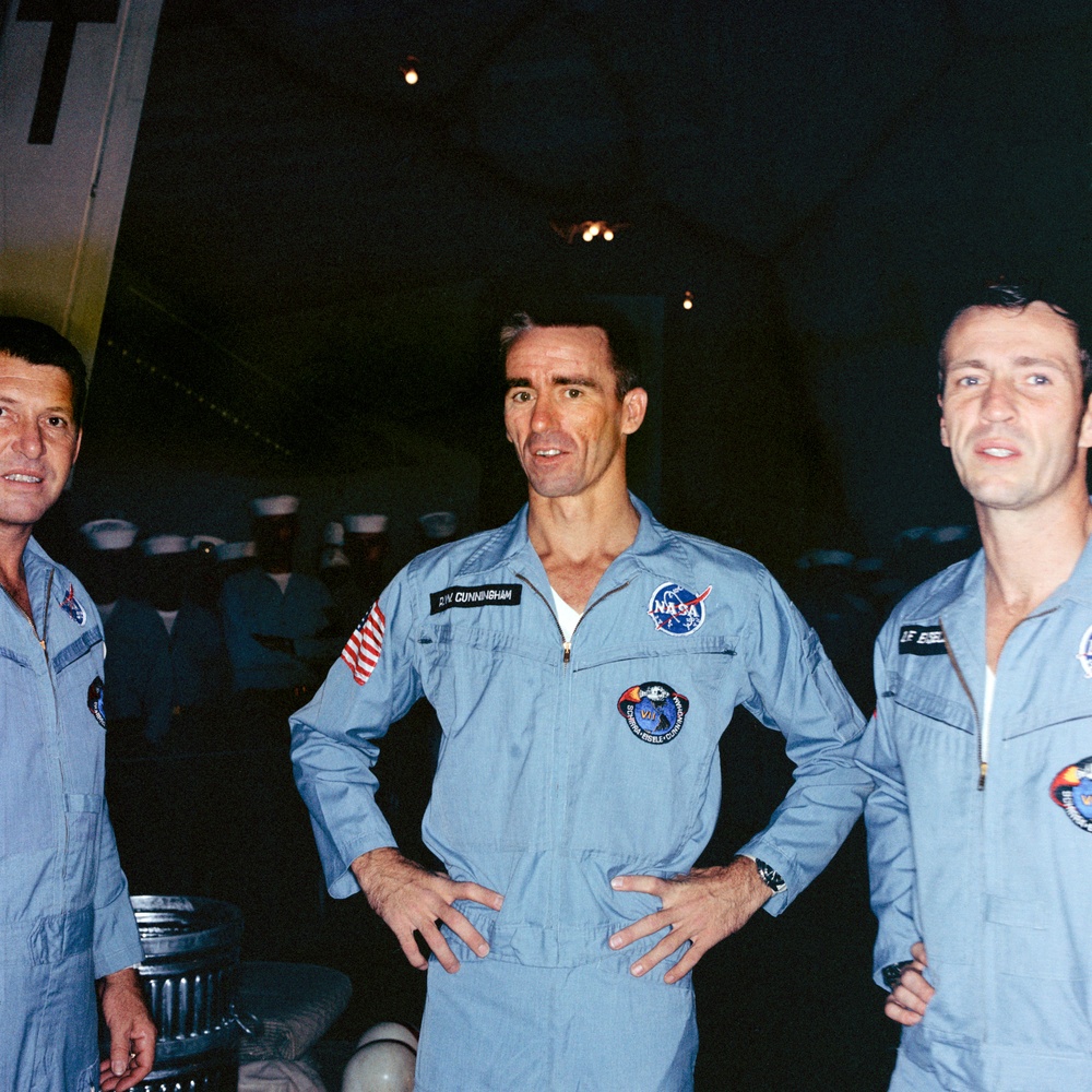 RECOVERY -  APOLLO 7 RECEPTION