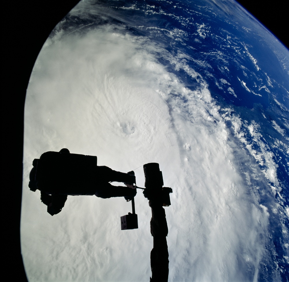 Views taken during the STS-69 EVA