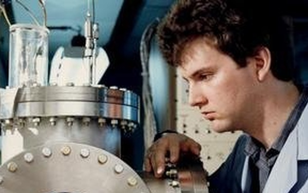 RESEARCH FACILITY ACTIVITIES IN EPL