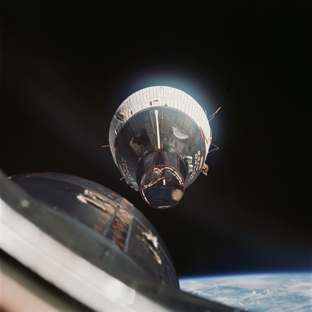 Gemini VI Mission Image - Rendezvous with Gemini VII