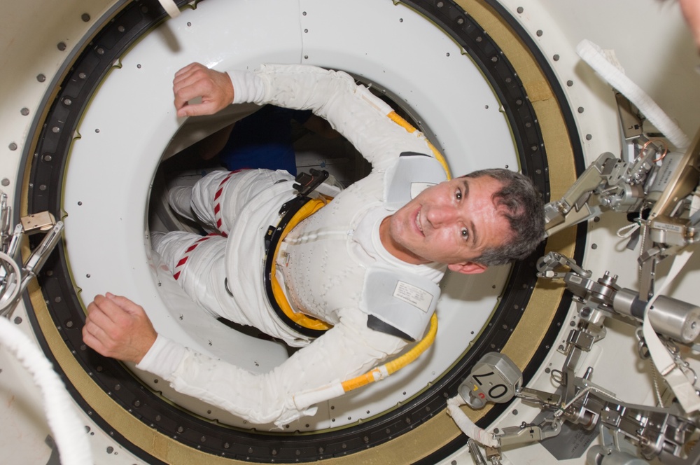 STS-125 MS1 Good in the MDDK after EVA2