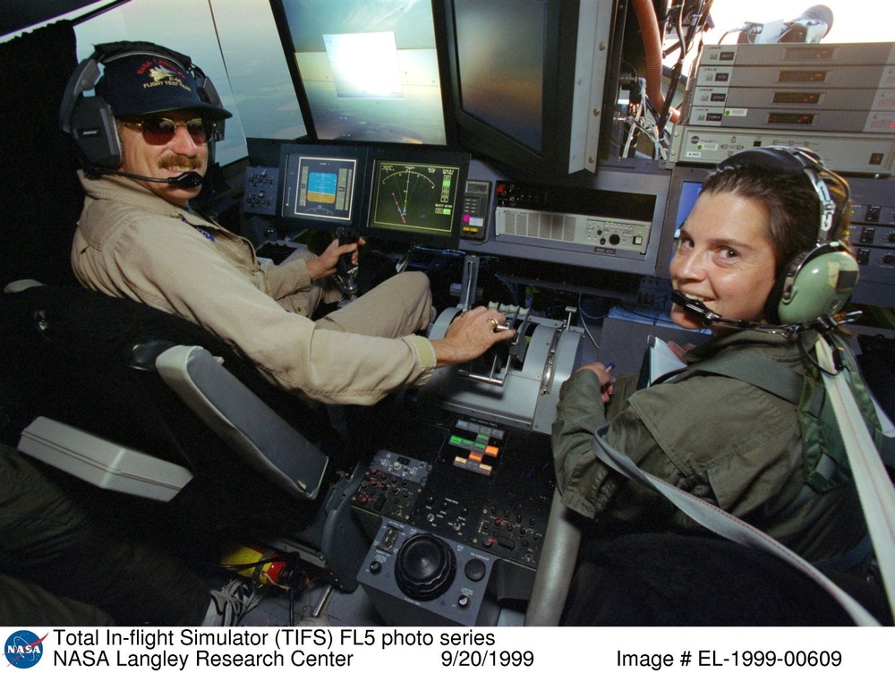 Total In-flight Simulator (TIFS) FL5 photo series