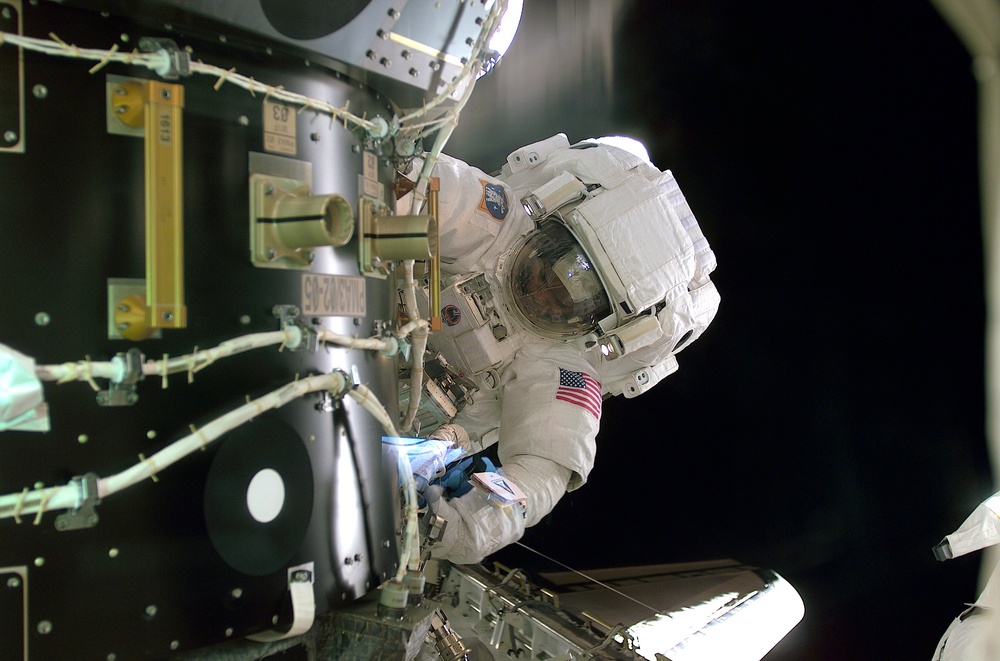 MS Curbeam during EVA on PMA-3