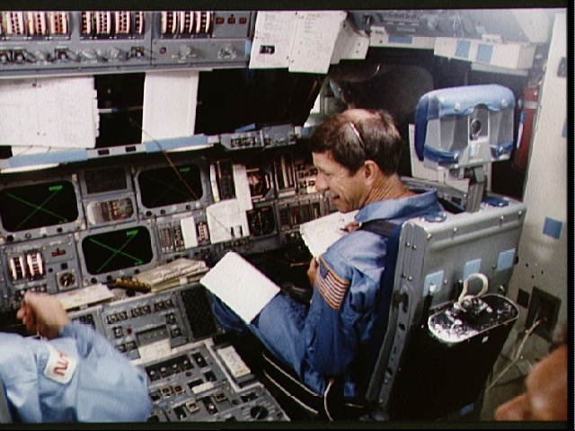 Astronaut Richard Covey in the Crew Compartment trainer