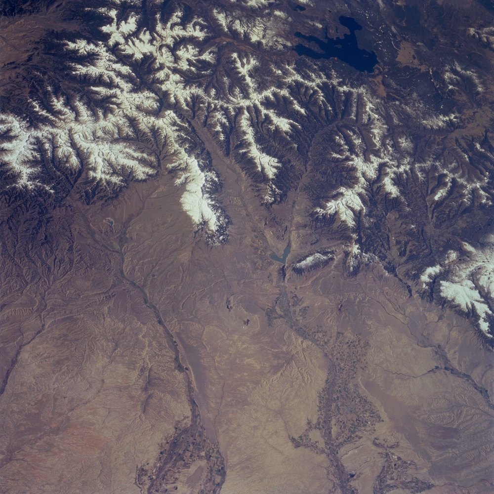 Earth observations during STS-68