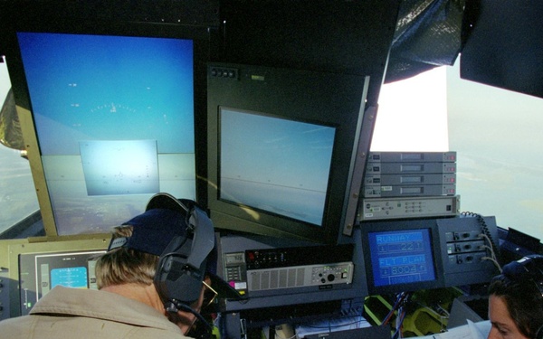 Total In-flight Simulator (TIFS) FL5 photo series