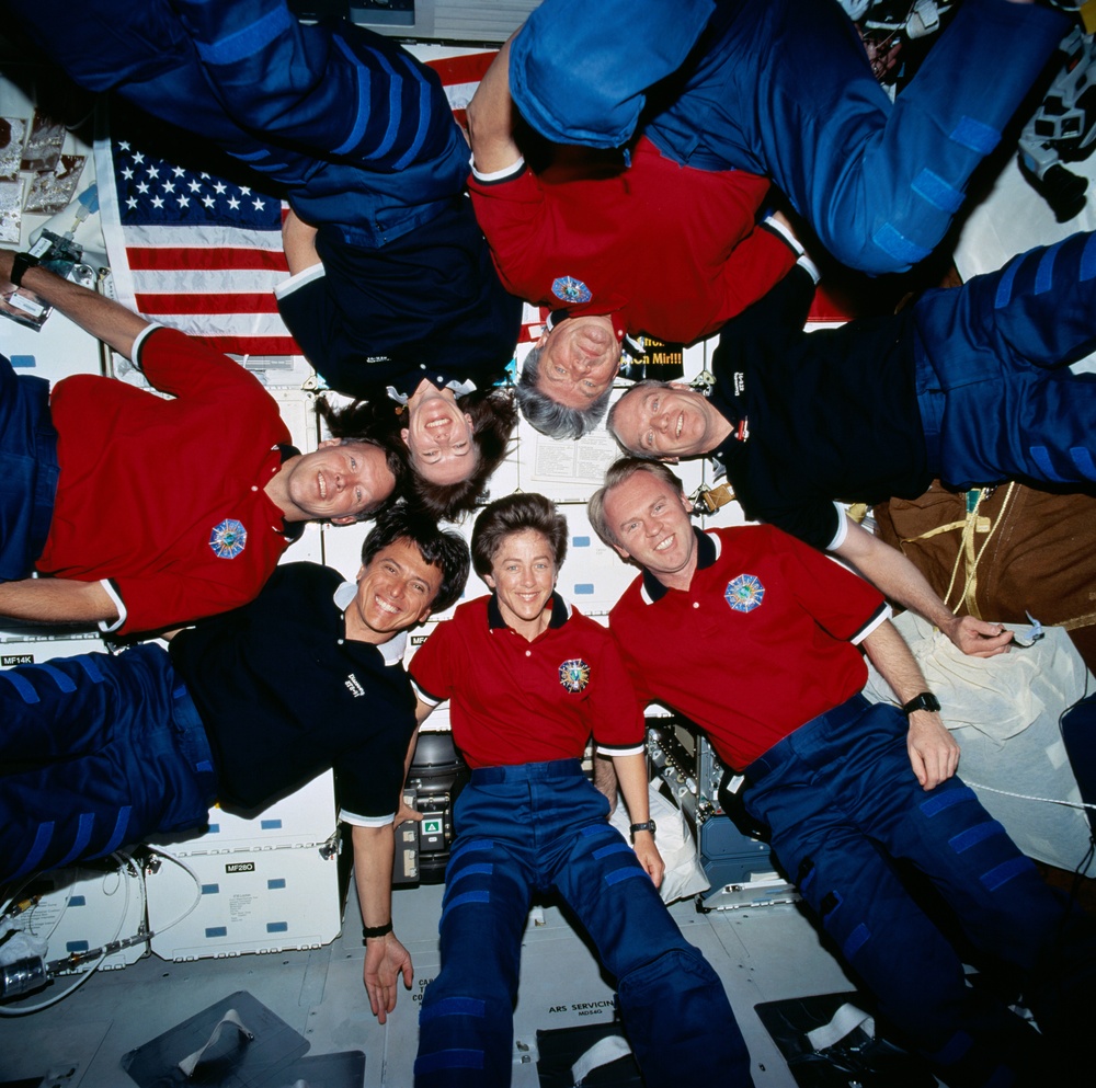 STS-91 onboard crew portraits