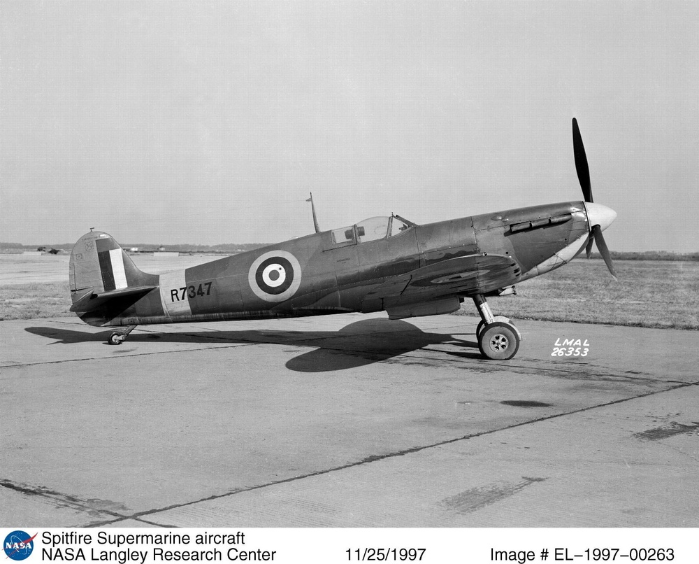 Spitfire Supermarine aircraft