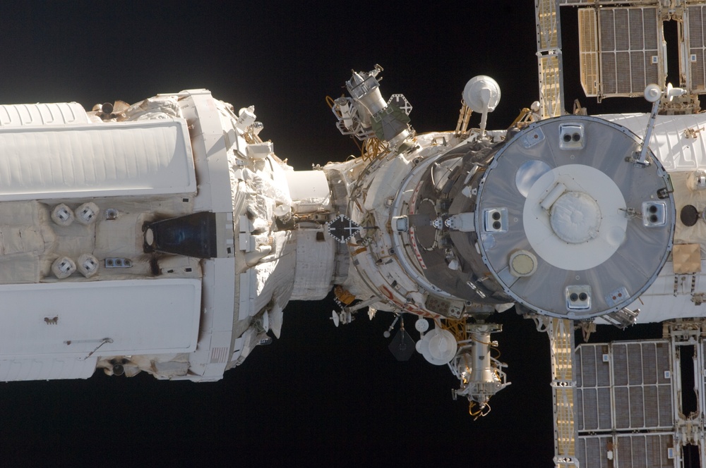 ISS Survey during Discovery STS-119 rendezvous (RNDZ)