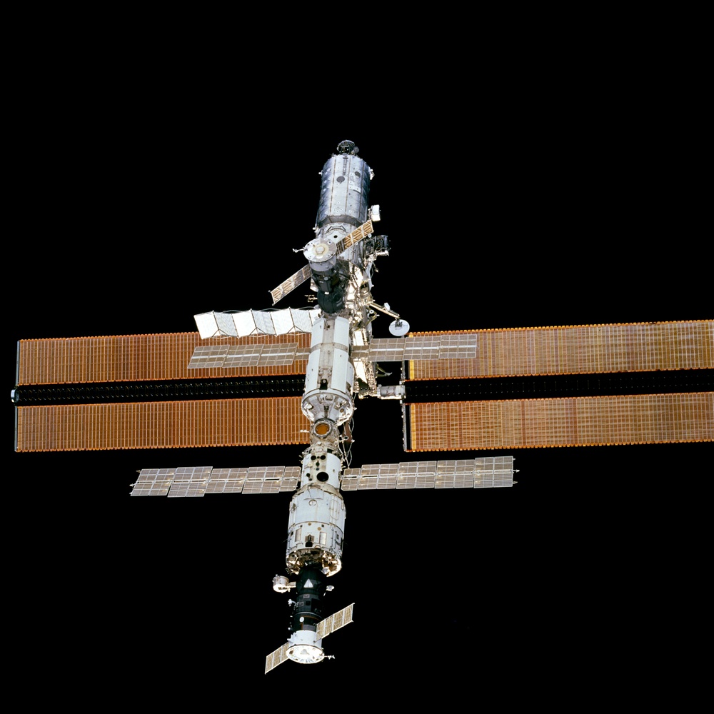 Fly-around views of ISS during STS-102