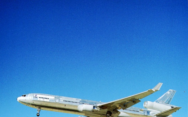 MD-11 PCA - landing at DFRC