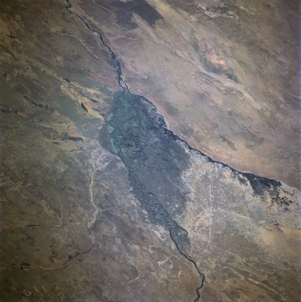 Earth observations taken from orbiter Discovery during STS-91 mission