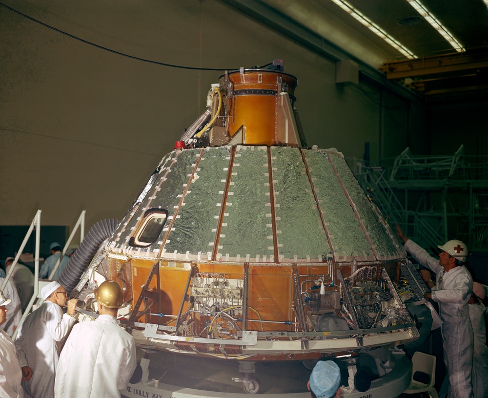 COMPRESSOR - UPRIGHTING SYSTEM - APOLLO MANUFACTURING - SPACECRAFT S/C 102 COMMAND MODULE - NORTH AMERICAN AVIATION NAA, CA