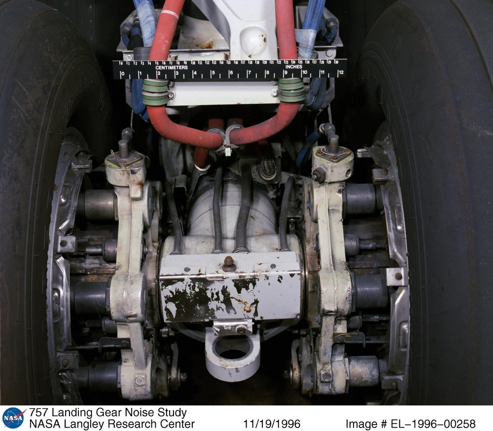 757 Landing Gear Noise Study