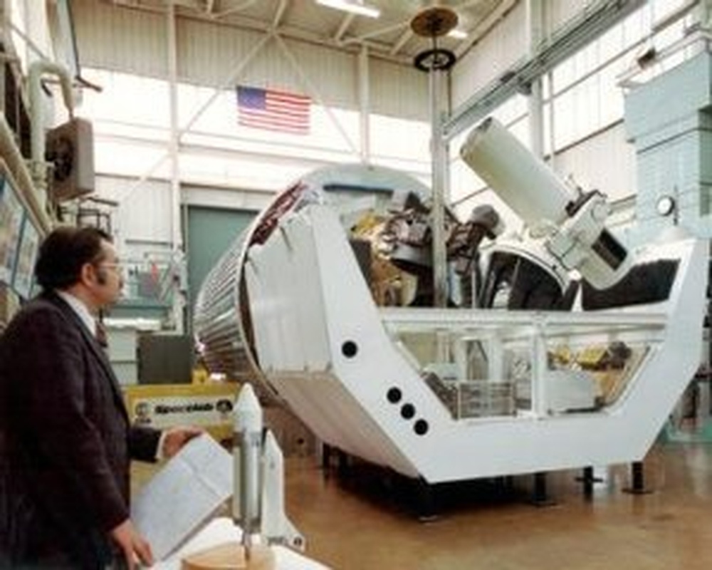 DVIDS - Images - SPACE LAB MOCKUP IN THE ZERO GRAVITY FACILITY