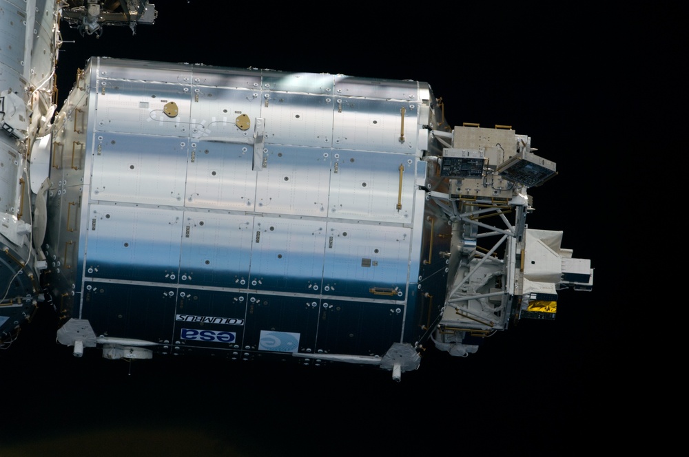 Fly-around view of the ISS by the STS-127 crew