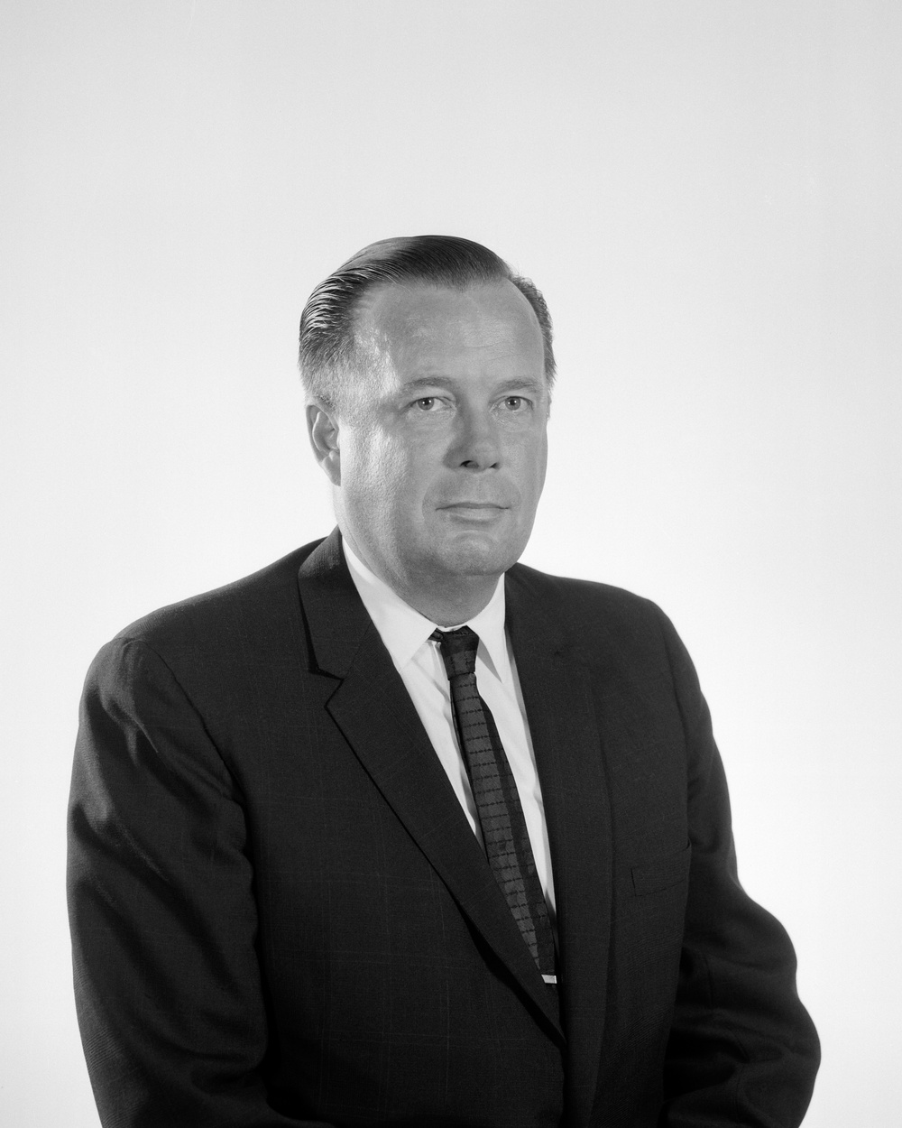 PORTRAIT MR. WESLEY MESSING MON