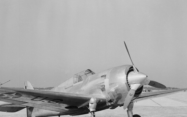 Curtiss XP-42
